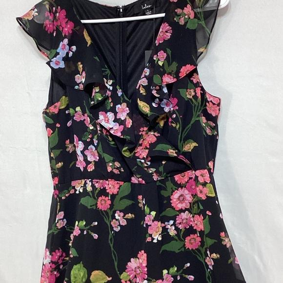 NWT Size Large Lulu's Black Floral Jumpsuit - Picture 5 of 15